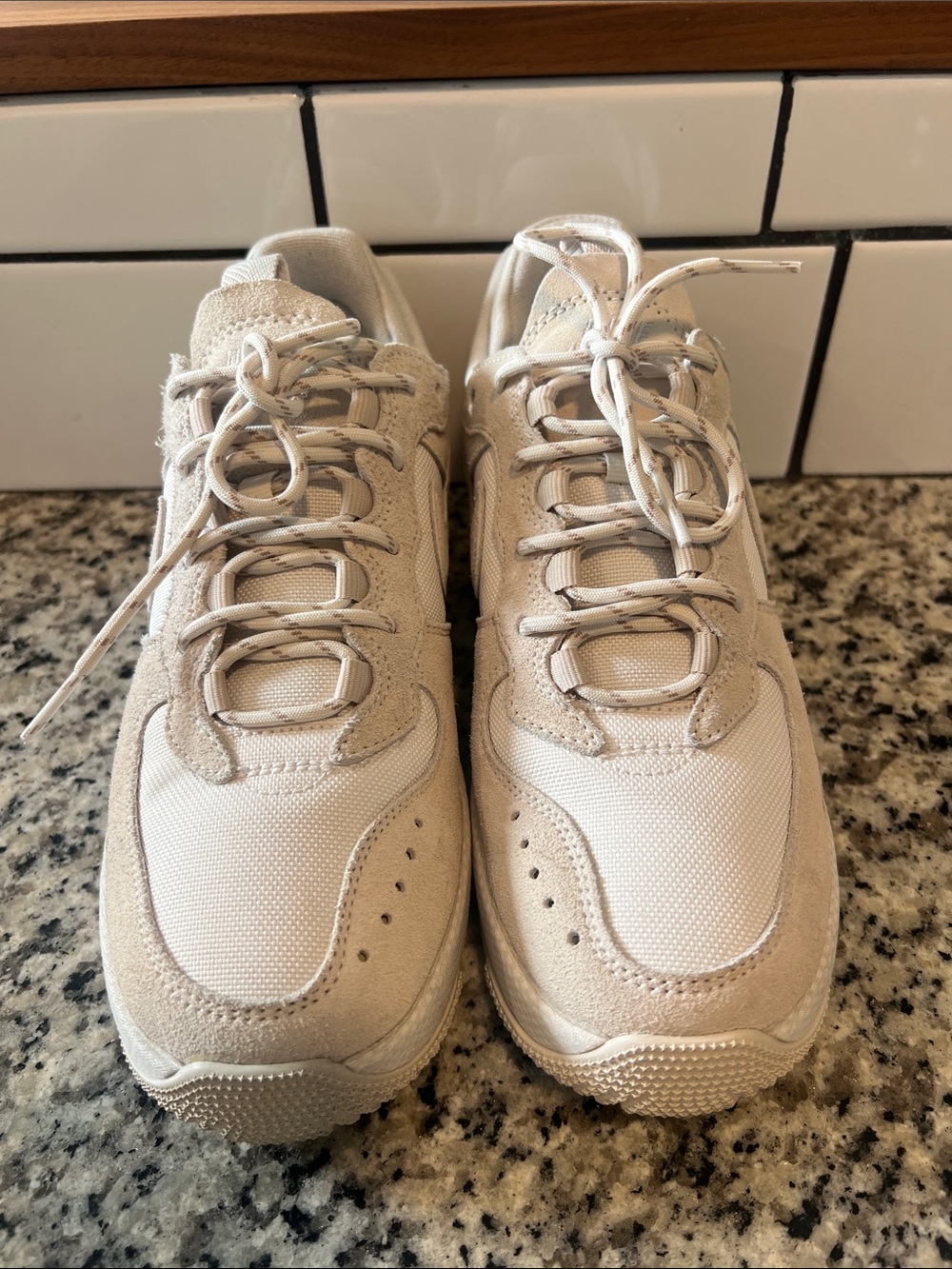 Like New Nike Air Women’s Neutral Beige/Tan Low-Top Sneakers - Picture 4 of 7